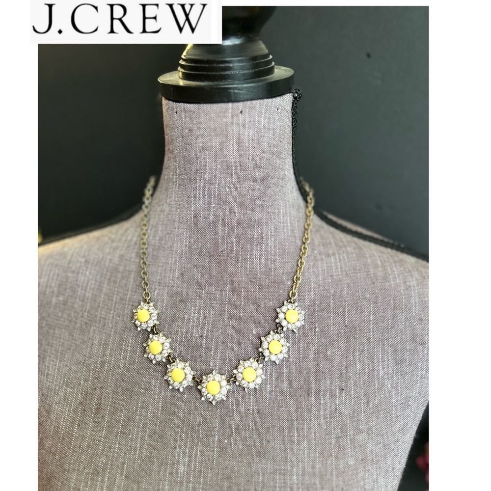 Vintage J. Crew Yellow stones and rhinestones  
Goldtone Approx 18”